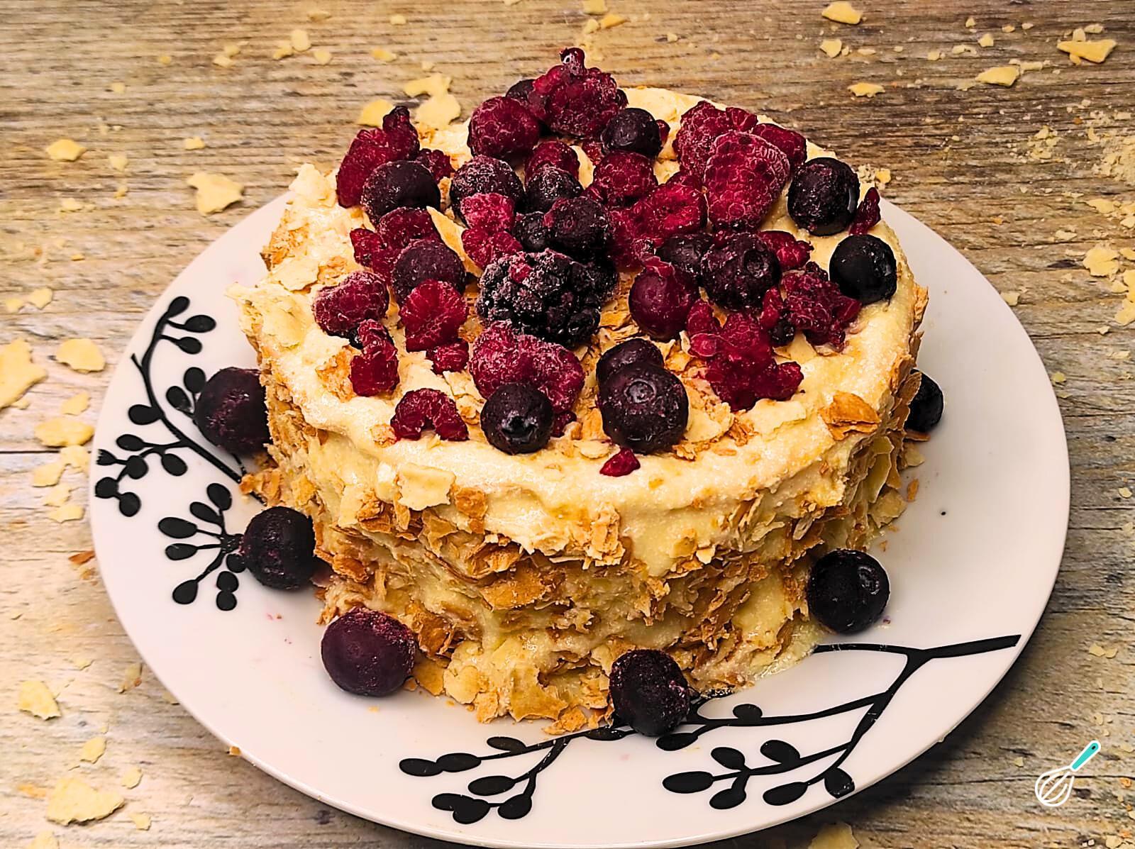 Torta Napoleão Caseira: Clássico Cremoso e Irresistível Torta Napoleão Caseira: Clássico Cremoso e Irresistível